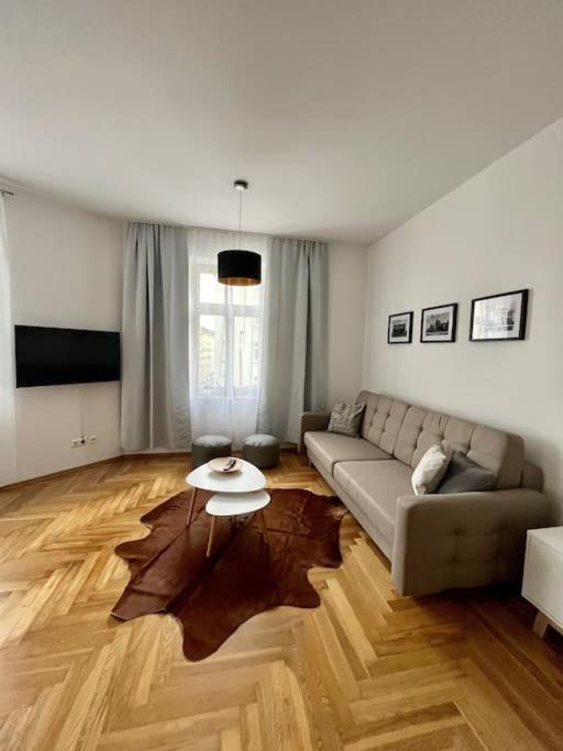 Firstclass 2r_apartment In Apartamento